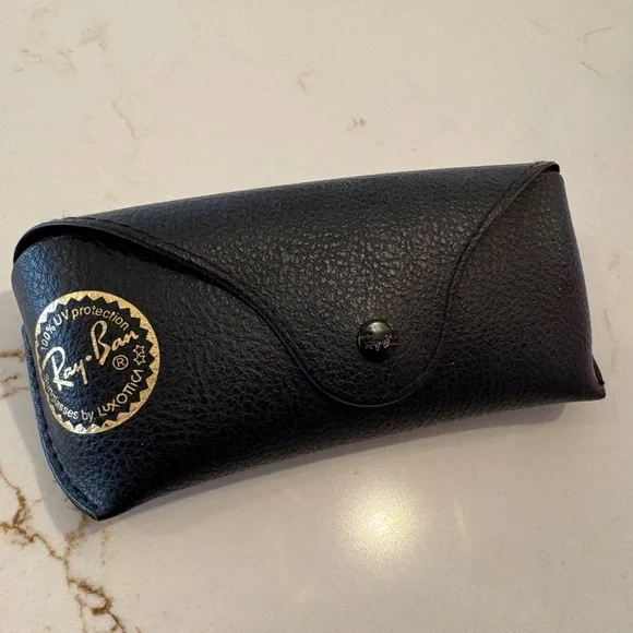 Authentic Black Ray Ban Hard Side Aviator Eyeglasses / Sunglasses Case ONLY - Picture 1 of 4